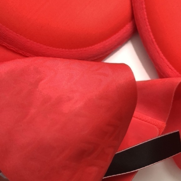VICTORIA’S SECRET CORAL ADJUSTABLE PADDED BRA SIZE 34C - Picture 8 of 8